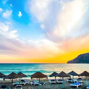 Rosalia Playa San Cristobal Wifi Netflix Almuñécar